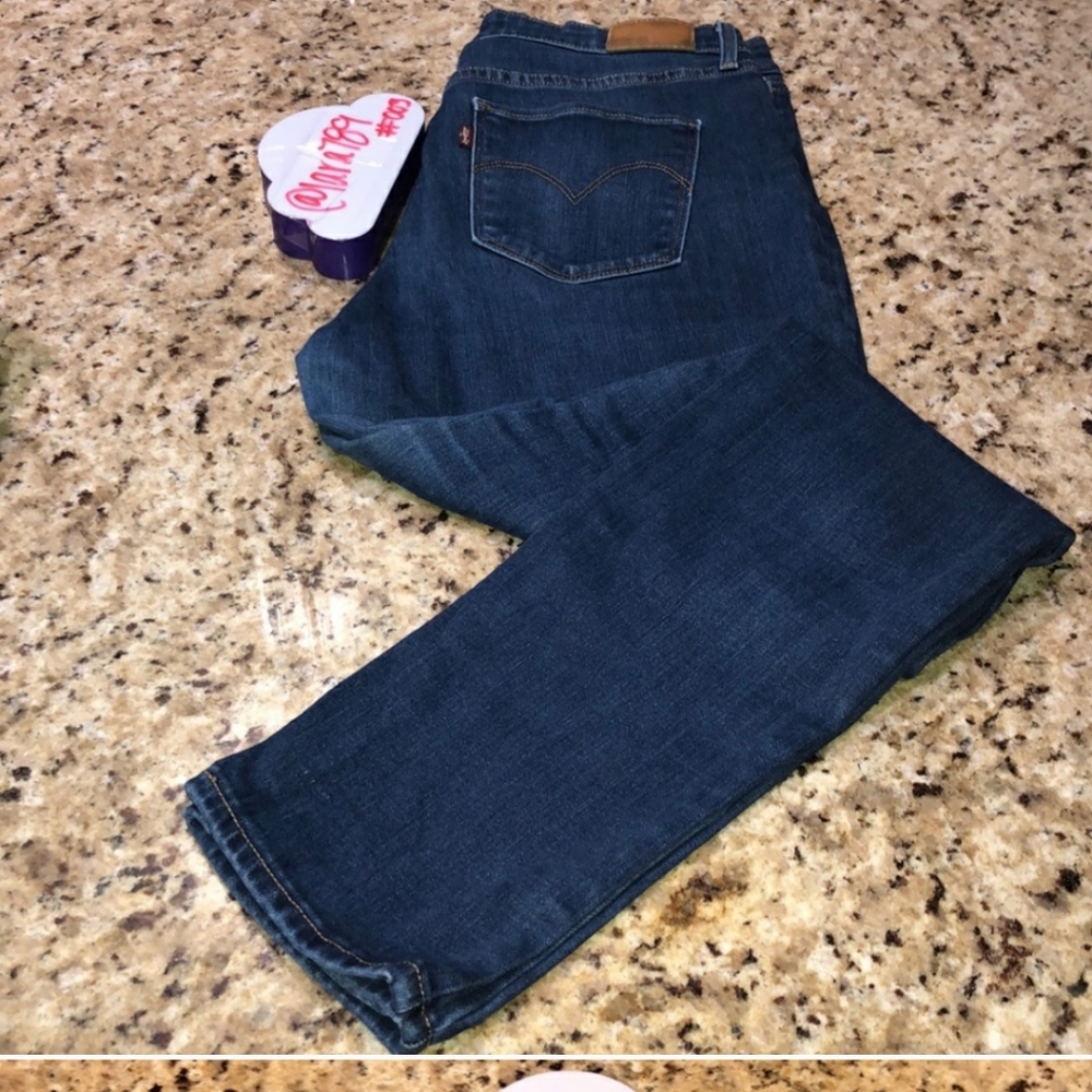 Levis High Rise Skinny - Picture 4 of 4
